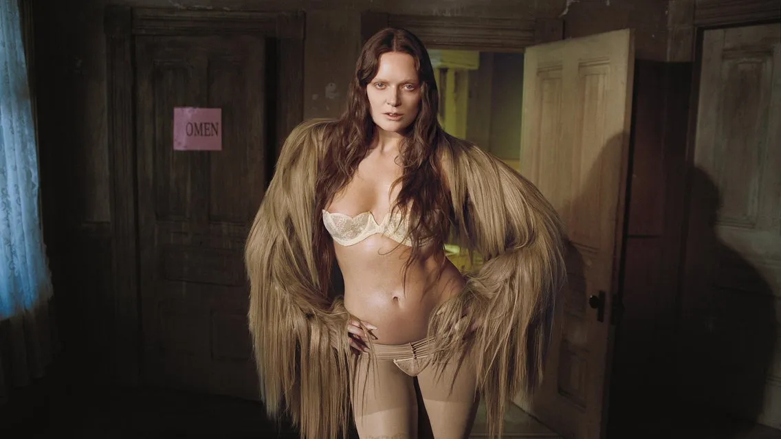 Tove Lo | Premium Seats