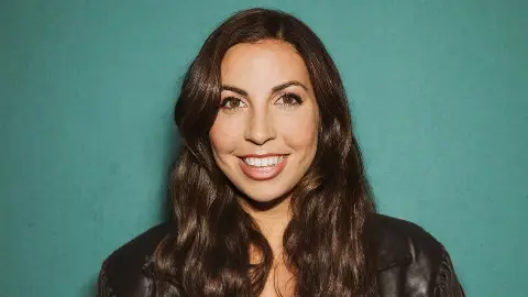 Caitlin Cook: the Writing On the Stall